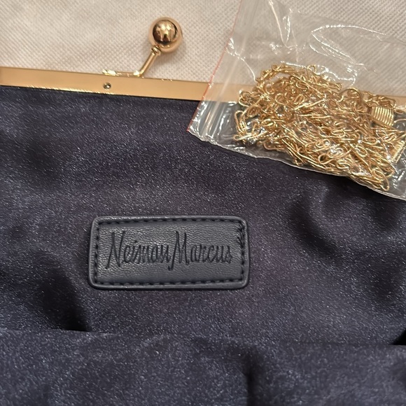 Neumann Marcus Clutch - Picture 4 of 5